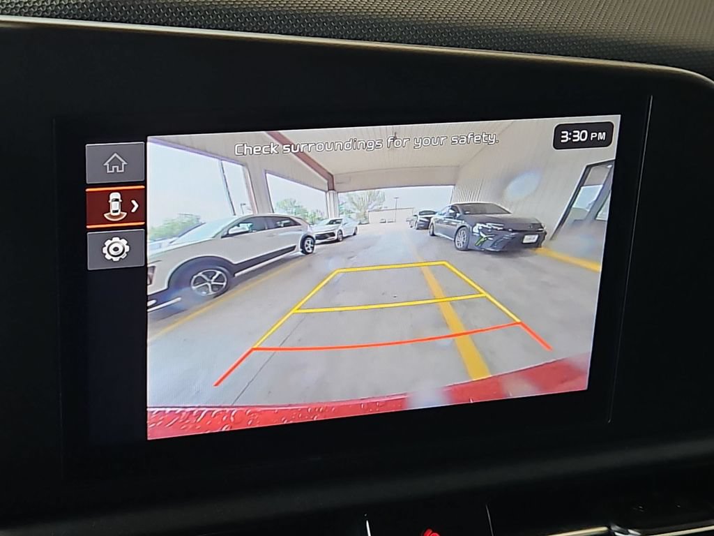 Used 2025 Kia Niro LX FWD image 18