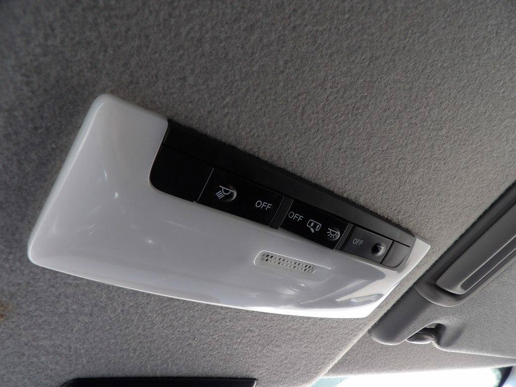 Used 2021 Nissan Kicks SV FWD image 23