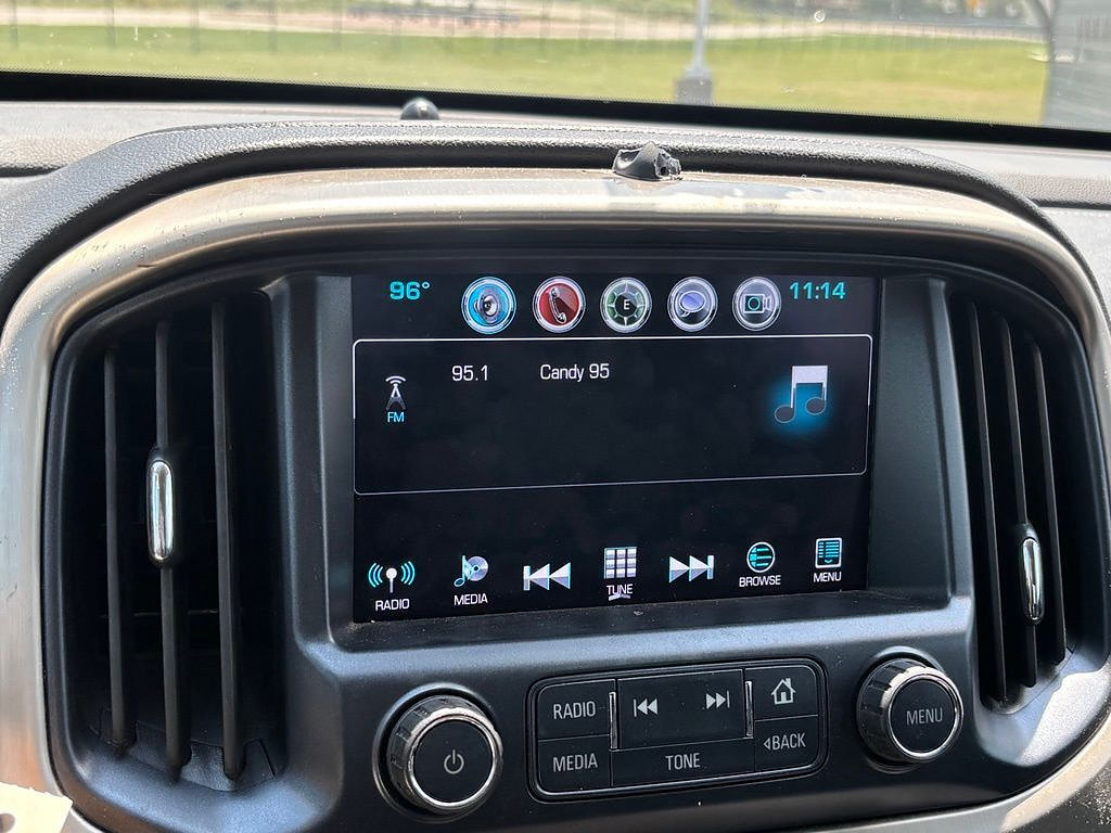 Used 2018 GMC Canyon Denali RWD image 8