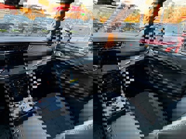 New 2025 Jeep Grand Cherokee Altitude image 15