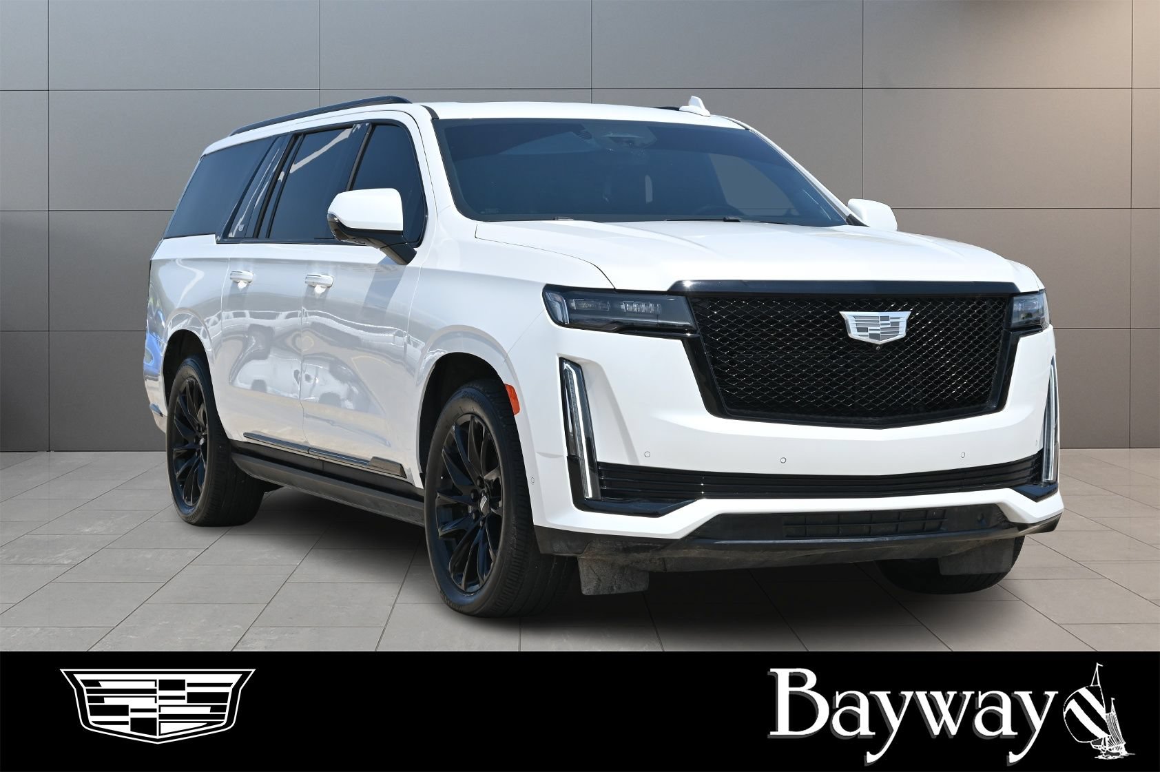 Used 2023 Cadillac Escalade ESV Sport w/ LPO, ONYX Package AWD/4WD image 4
