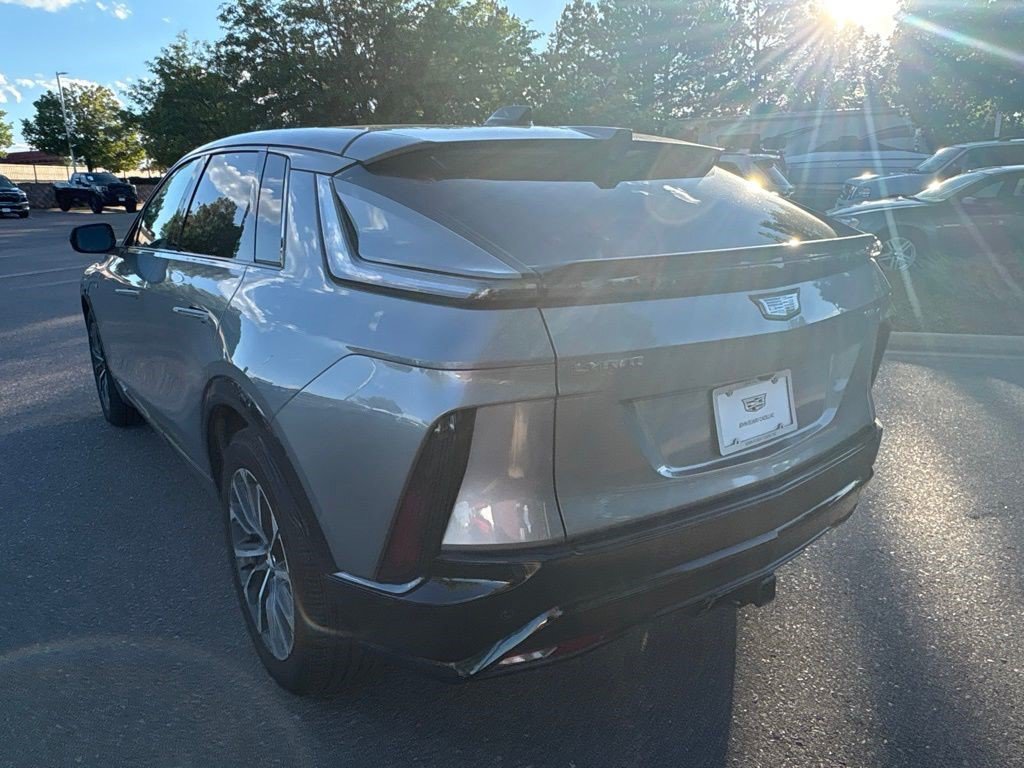 Used 2024 Cadillac Lyriq Sport AWD/4WD image 3