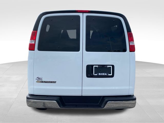 Certified 2025 Chevrolet Express 3500 LT w/ LT Preferred Equipment Group RWD image 5