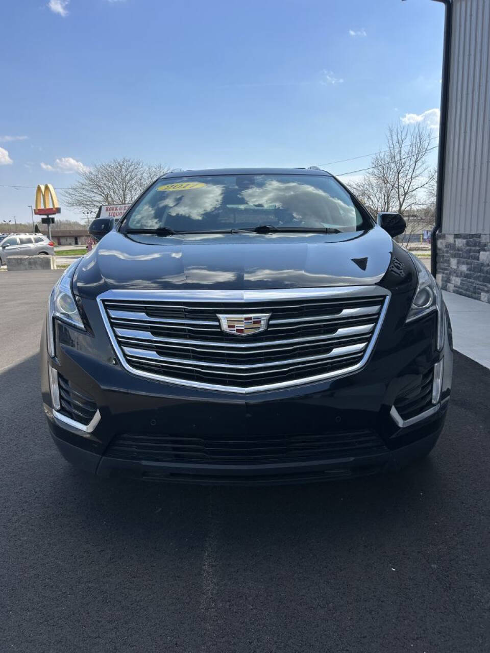 Used 2017 Cadillac XT5 Luxury w/ Driver Awareness Package AWD/4WD image 8