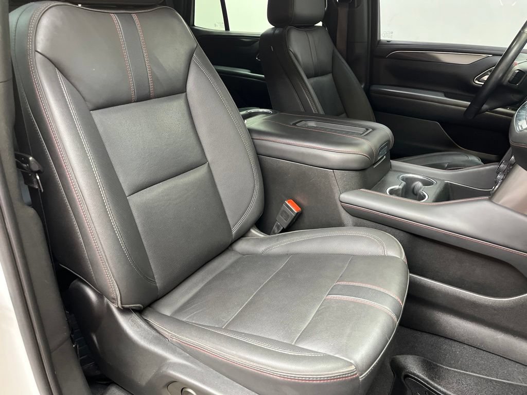 Used 2022 Chevrolet Tahoe RST w/ Luxury Package AWD/4WD image 26