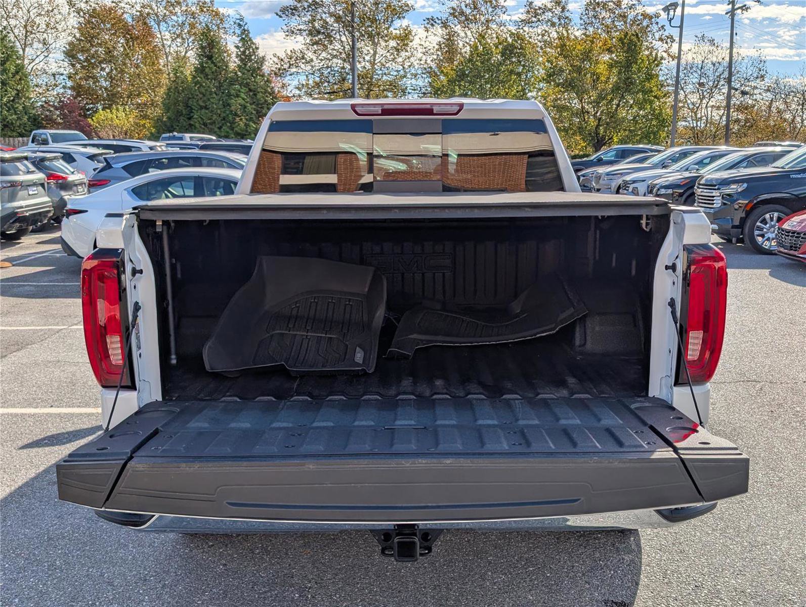 Used 2024 GMC Sierra 1500 SLT w/ SLT Premium Plus Package image 15