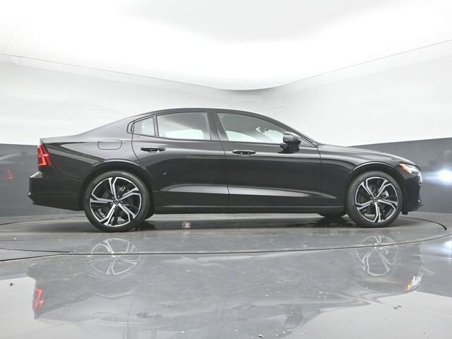 Used 2024 Volvo S60 B5 Plus FWD image 41