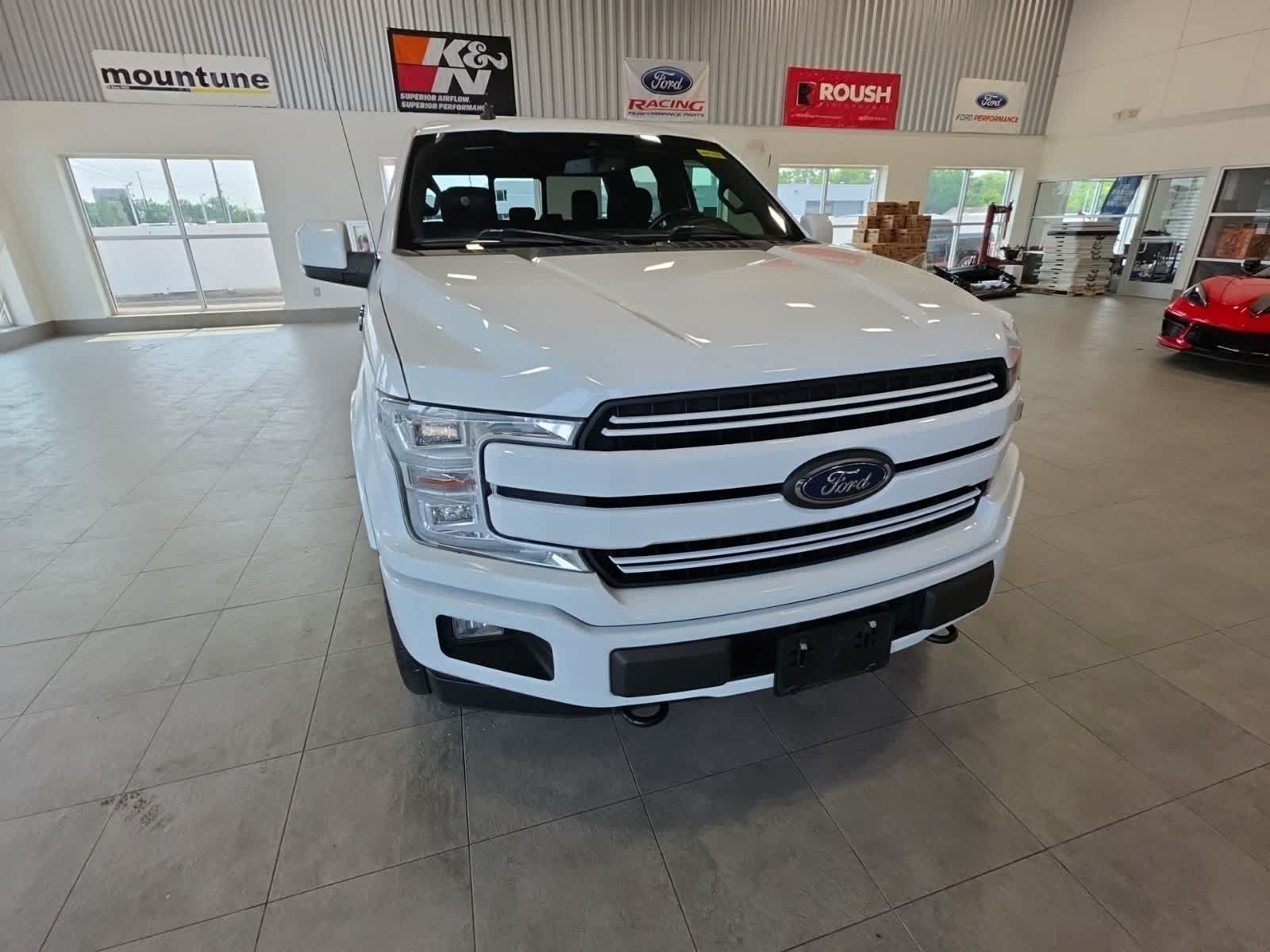 Used 2019 Ford F150 Lariat w/ Equipment Group 502A Luxury AWD/4WD image 4