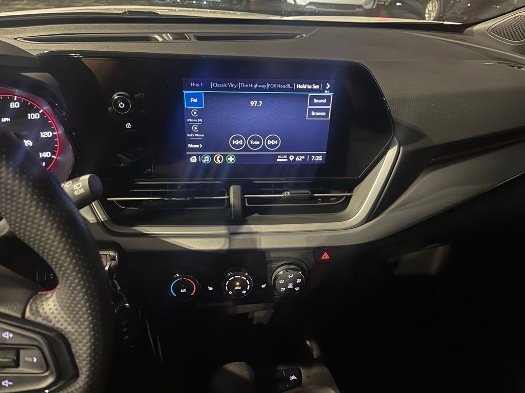 Used 2024 Chevrolet Trax RS w/ Driver Confidence Package image 8