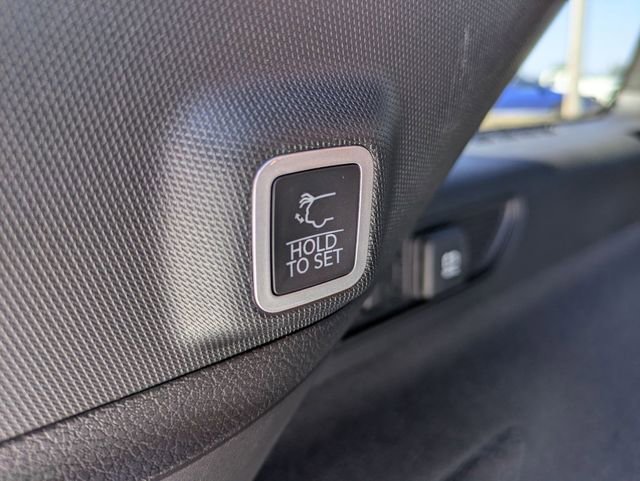 New 2024 Jeep Grand Cherokee Summit image 29