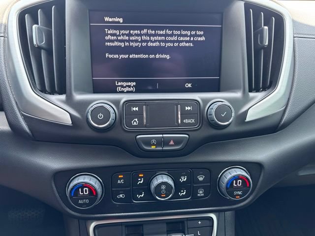 Used 2024 GMC Terrain SLT w/ Tech Package FWD image 27