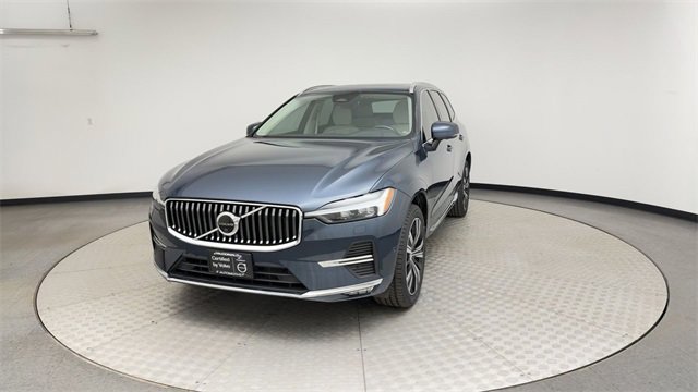 Certified 2023 Volvo XC60 B5 Plus w/ Climate Package image 7