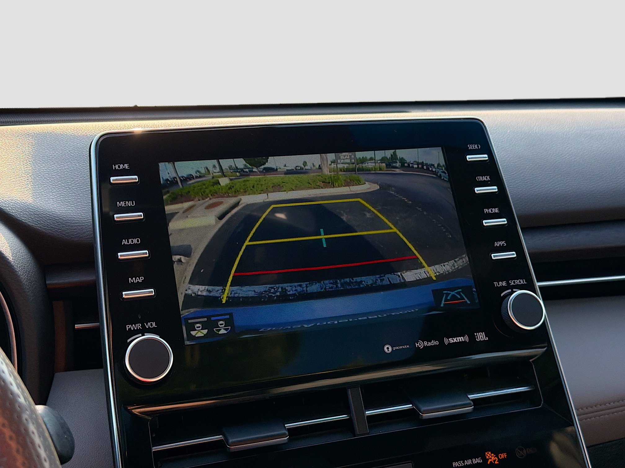 Used 2019 Toyota Avalon Limited w/ All Weather Liner Package FWD image 18