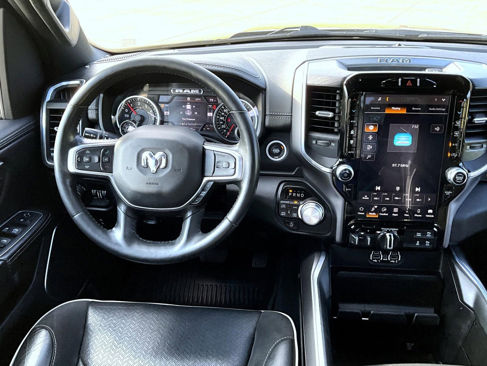 Used 2023 RAM 1500 Laramie AWD/4WD image 13