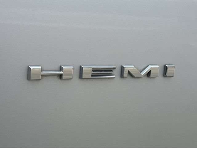 Used 2021 Dodge Challenger R/T RWD image 10