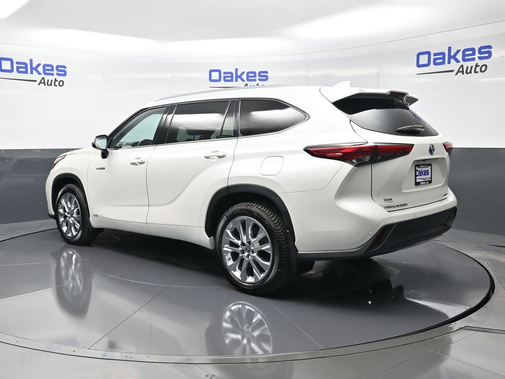 Used 2021 Toyota Highlander Limited image 6