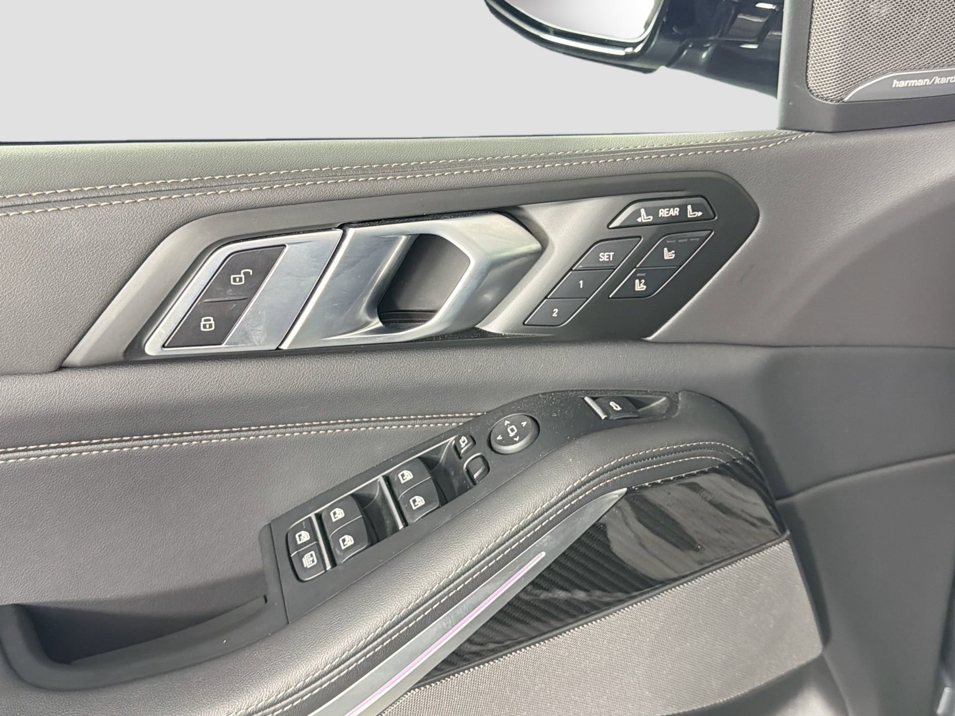 Used 2026 BMW X7 M60i image 18