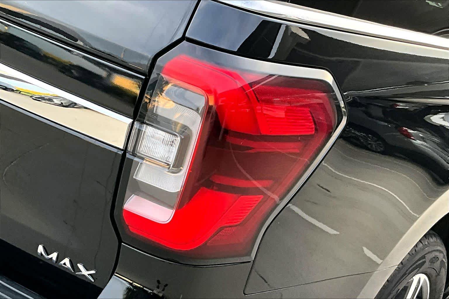Used 2024 Ford Expedition Max Limited AWD/4WD image 30