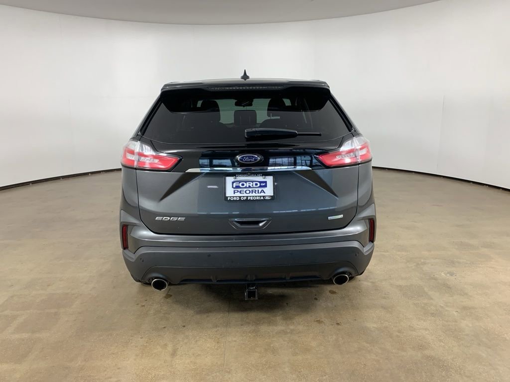 Used 2020 Ford Edge SE image 10