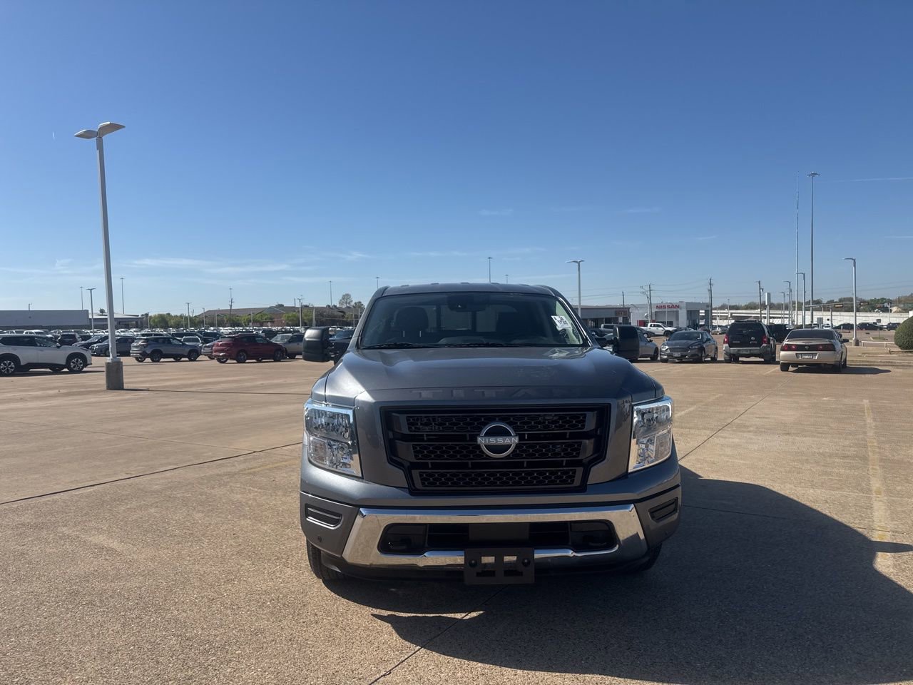 Certified 2024 Nissan Titan SV w/ SV Convenience Package image 4