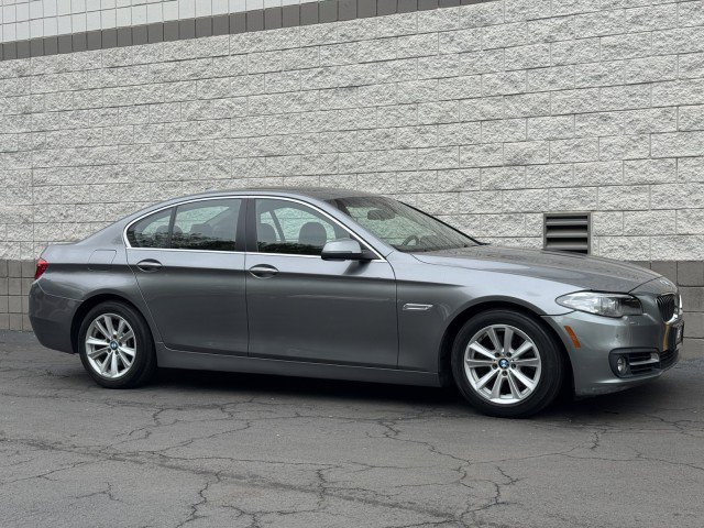 Used 2015 BMW 528i xDrive Sedan AWD/4WD image 4