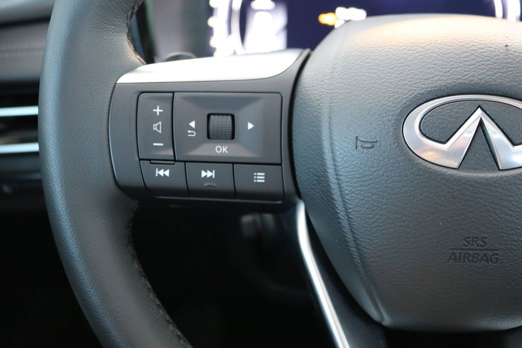 Certified 2025 INFINITI QX60 Luxe w/ Vision Package image 47