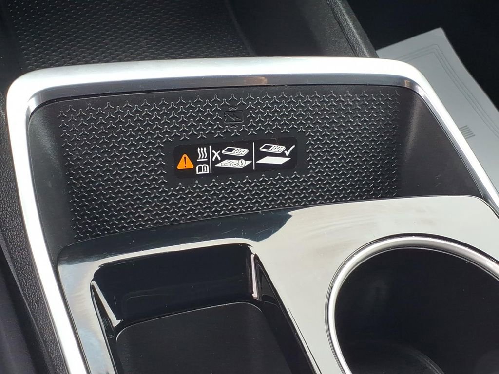 Certified 2025 Chevrolet Equinox LT w/ Convenience Package II image 19