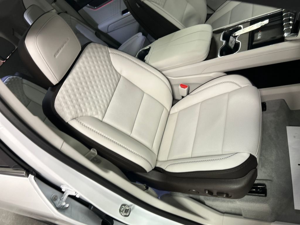 New 2026 GMC Acadia Denali w/ Super Cruise Package image 25