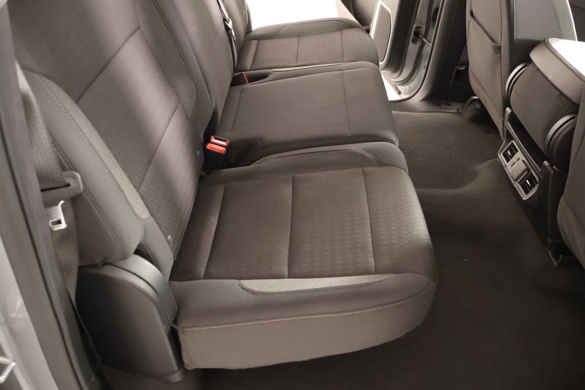 Used 2025 Chevrolet Silverado 1500 LT AWD/4WD image 14