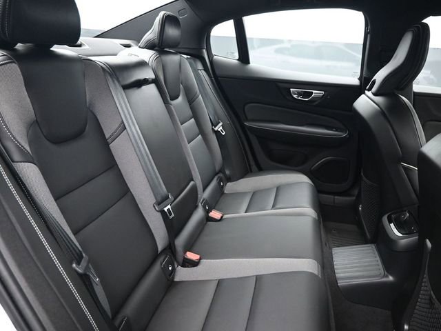 Used 2024 Volvo S60 T8 Ultimate w/ Climate Package image 33