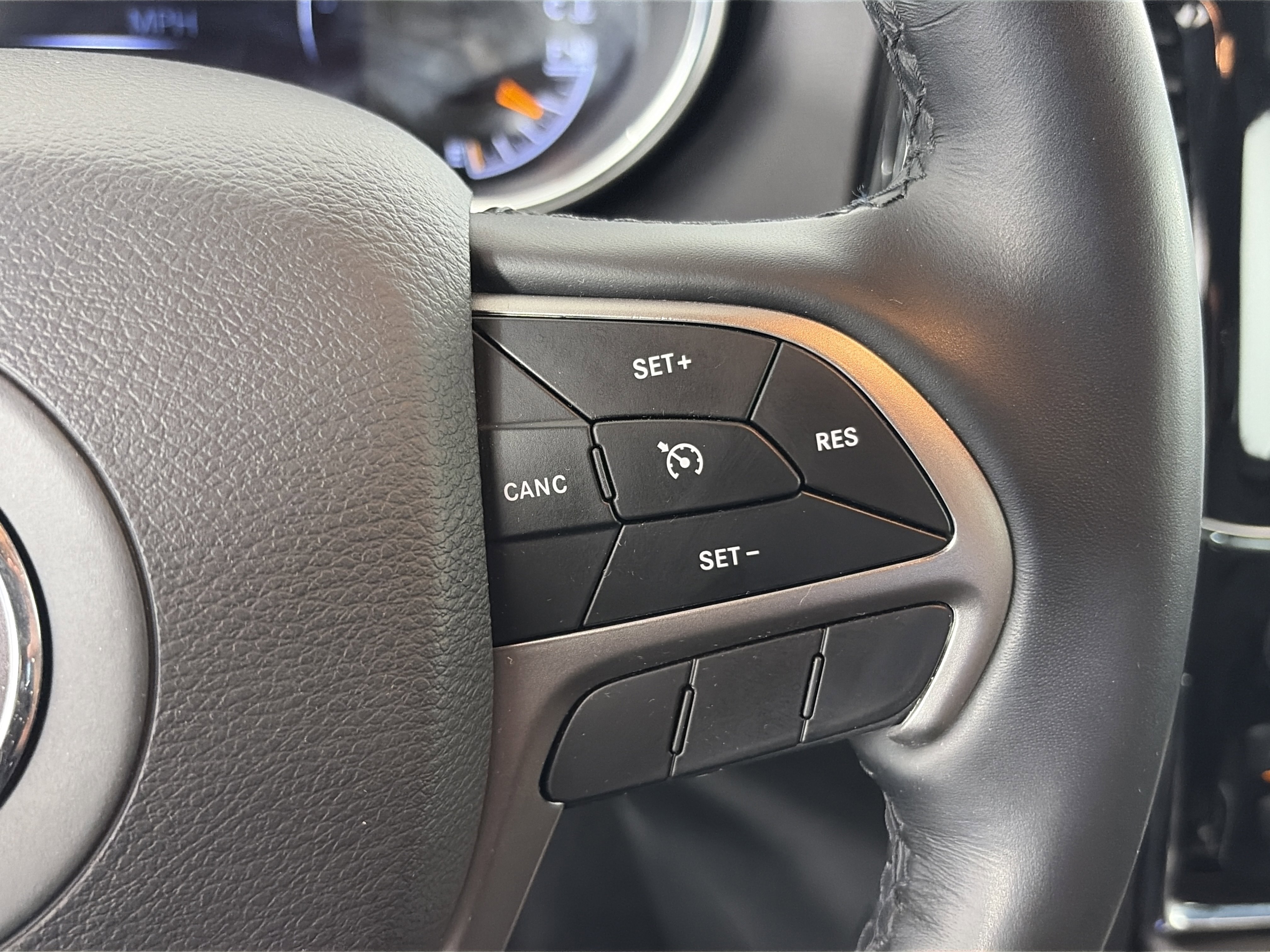 Used 2021 Jeep Grand Cherokee Limited w/ Luxury Group II AWD/4WD image 37