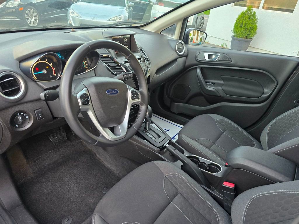 Used 2014 Ford Fiesta SE w/ Equipment Group 201A FWD image 11