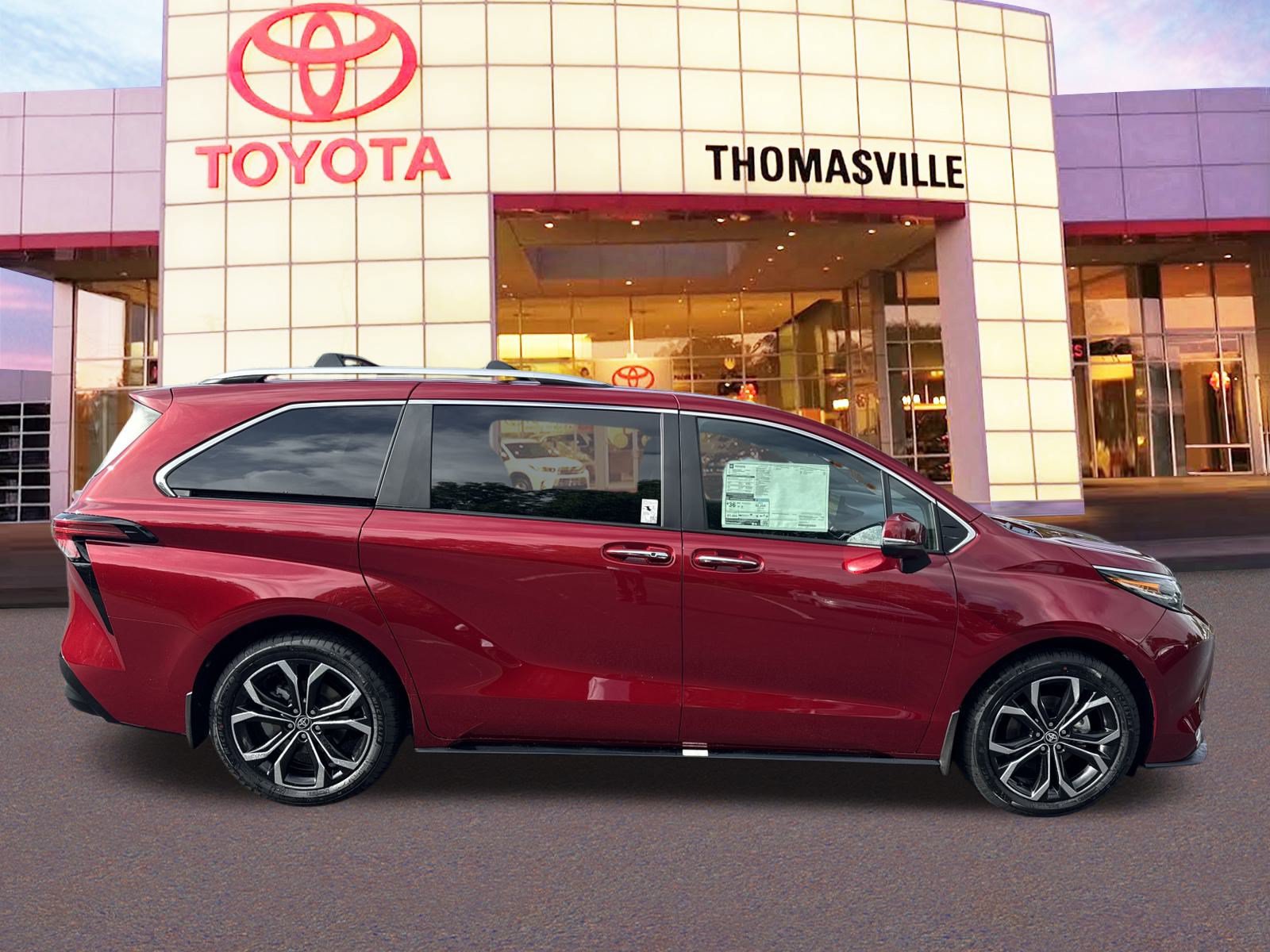 New 2025 Toyota Sienna Platinum FWD image 4