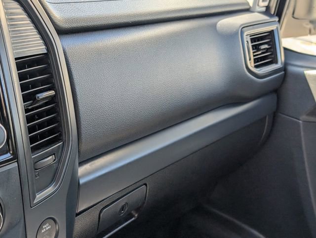 Used 2022 Nissan Titan S image 28