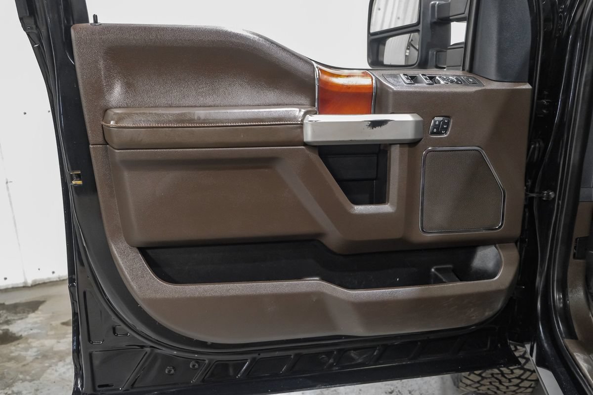 Used 2022 Ford F250 King Ranch w/ King Ranch Ultimate Package AWD/4WD image 42
