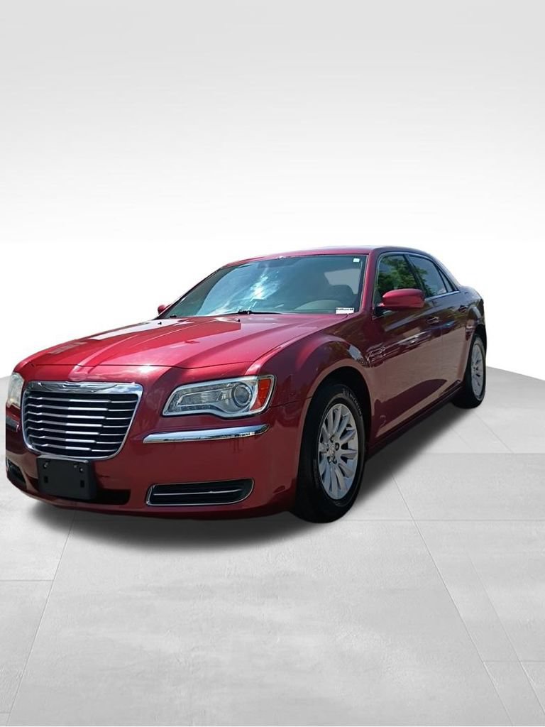 Used 2012 Chrysler 300 RWD image 7