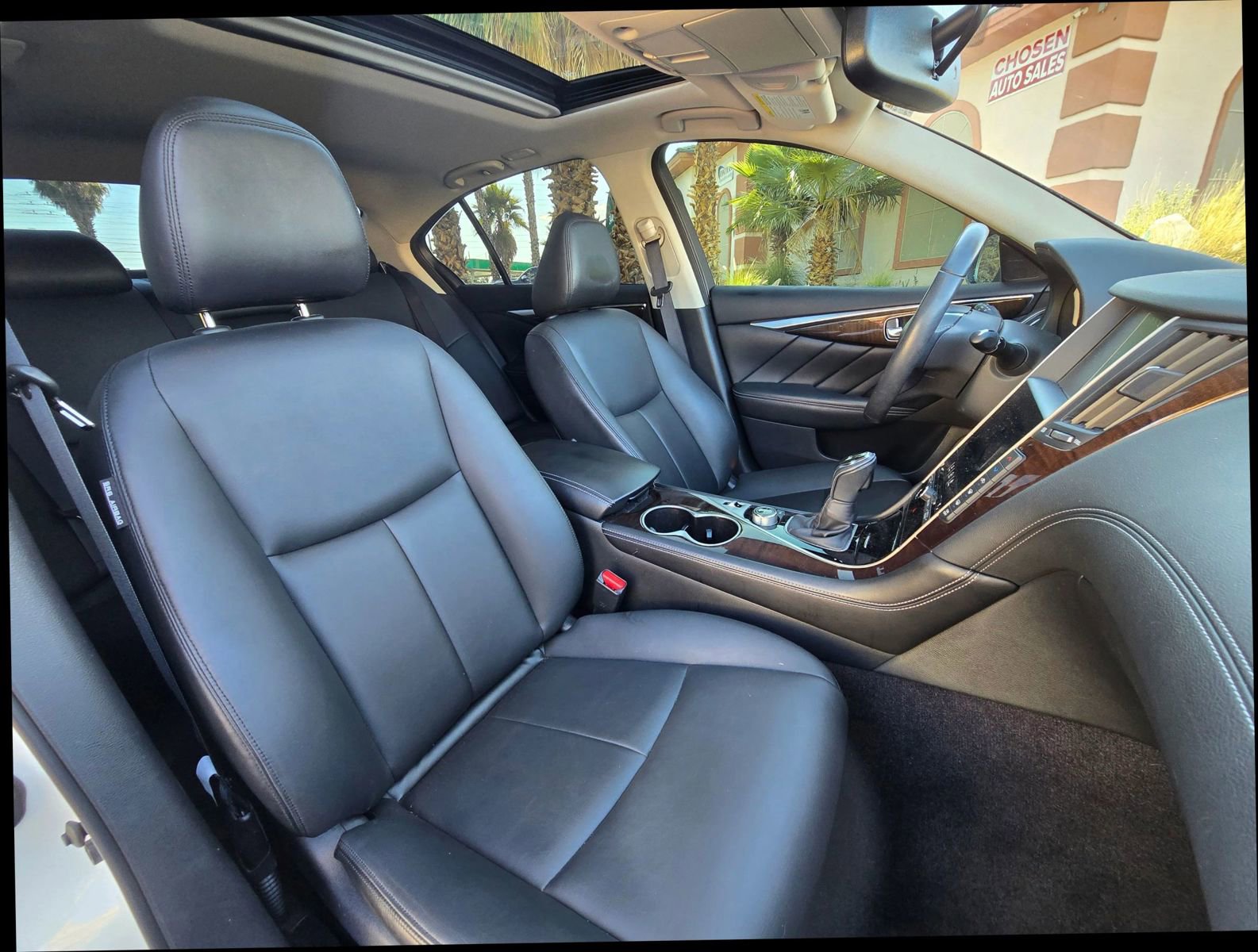 Used 2018 INFINITI Q50 Luxe w/ Cargo Package (L95) RWD image 17
