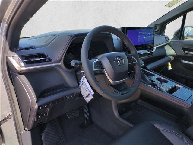 New 2026 Toyota Sienna XSE AWD/4WD image 3
