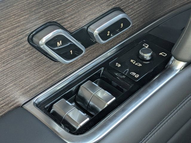 New 2026 Land Rover Range Rover Long Wheelbase SE image 22