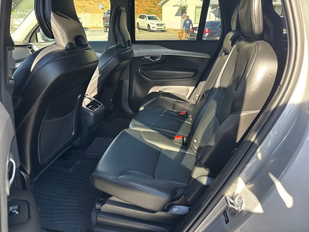 Used 2024 Volvo XC90 B5 Core w/ Protection Package Premier image 29