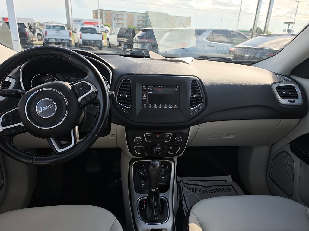 Used 2021 Jeep Compass Latitude image 14