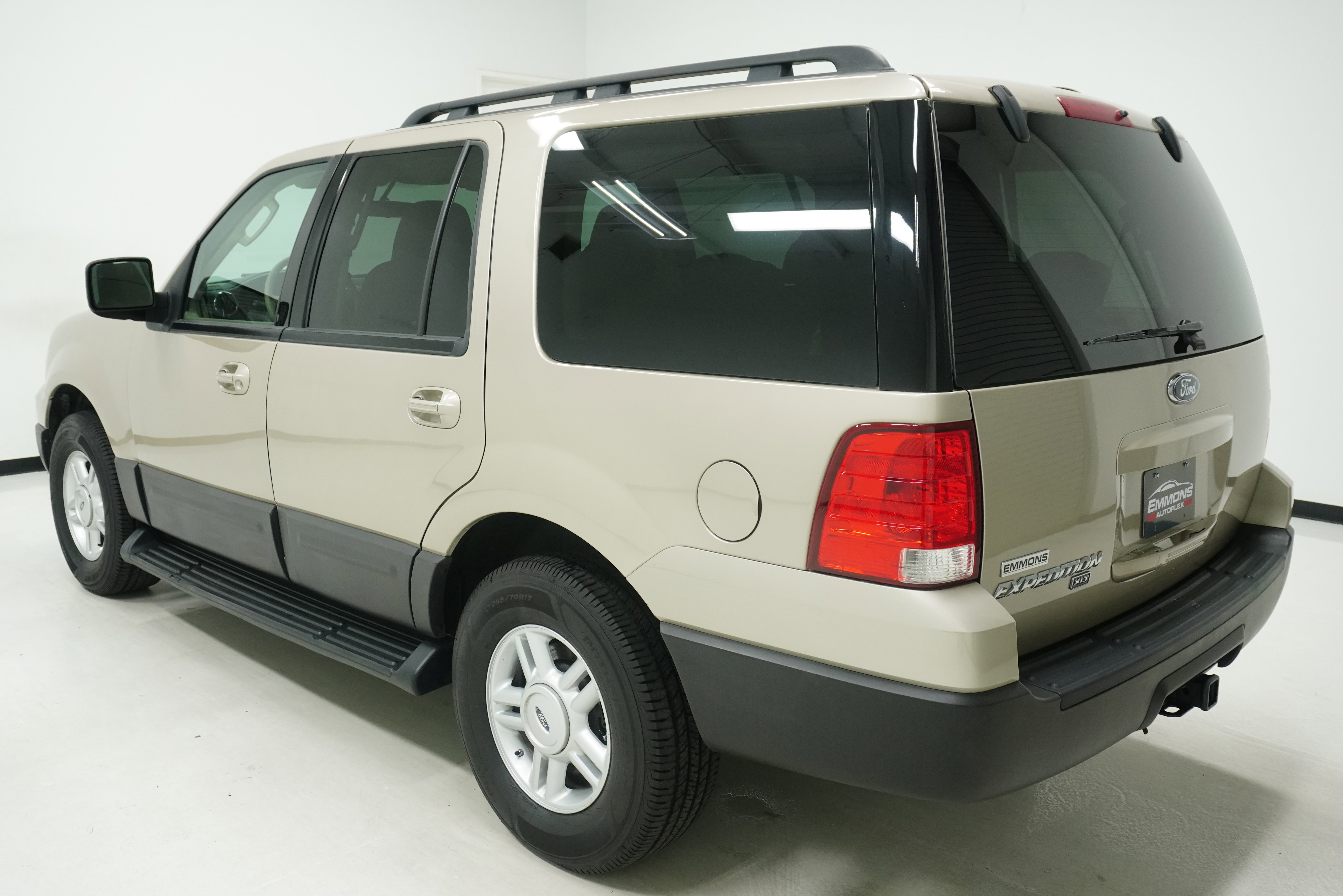 Used 2006 Ford Expedition XLT RWD image 6