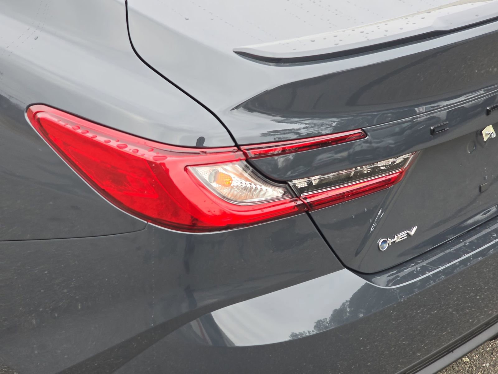 Used 2025 Toyota Camry SE image 40