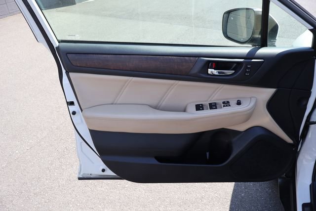 Used 2019 Subaru Outback 2.5i Limited AWD/4WD image 16
