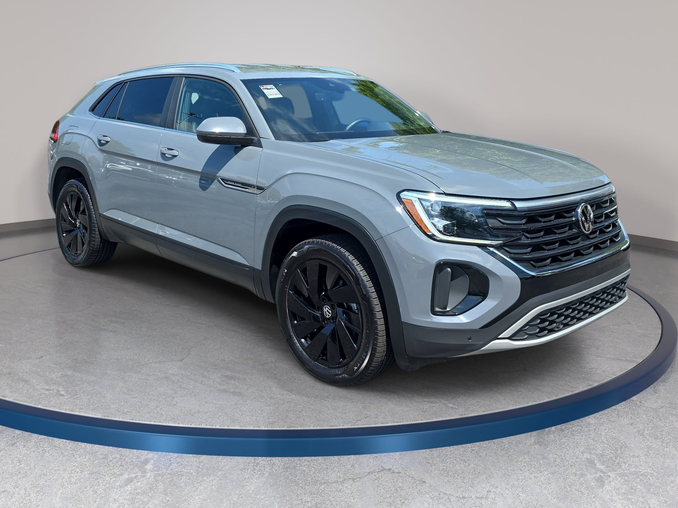 Used 2024 Volkswagen Atlas Cross Sport SE FWD image 3