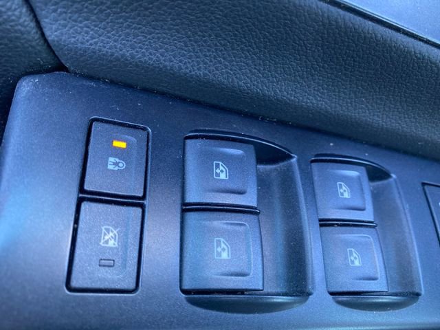 Used 2018 Chevrolet Silverado 1500 LT w/ All Star Edition image 14