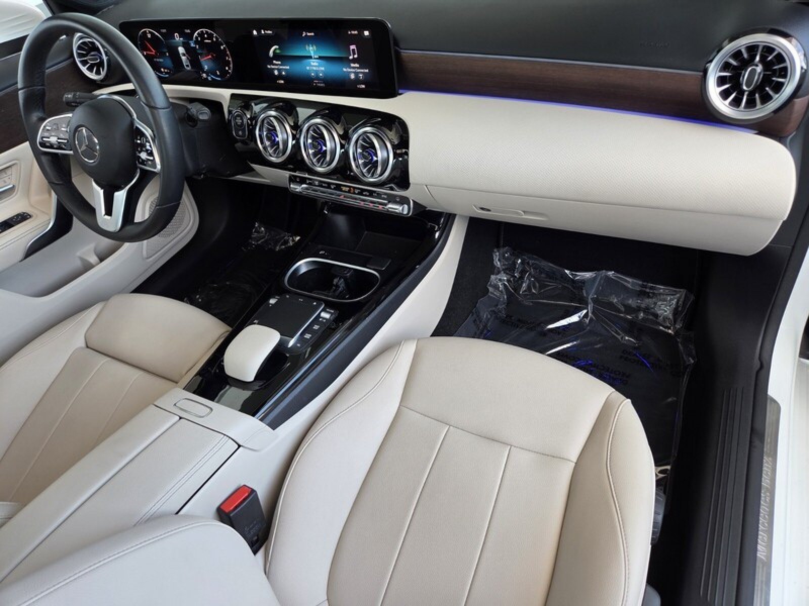 Certified 2022 Mercedes-Benz A 220 image 20