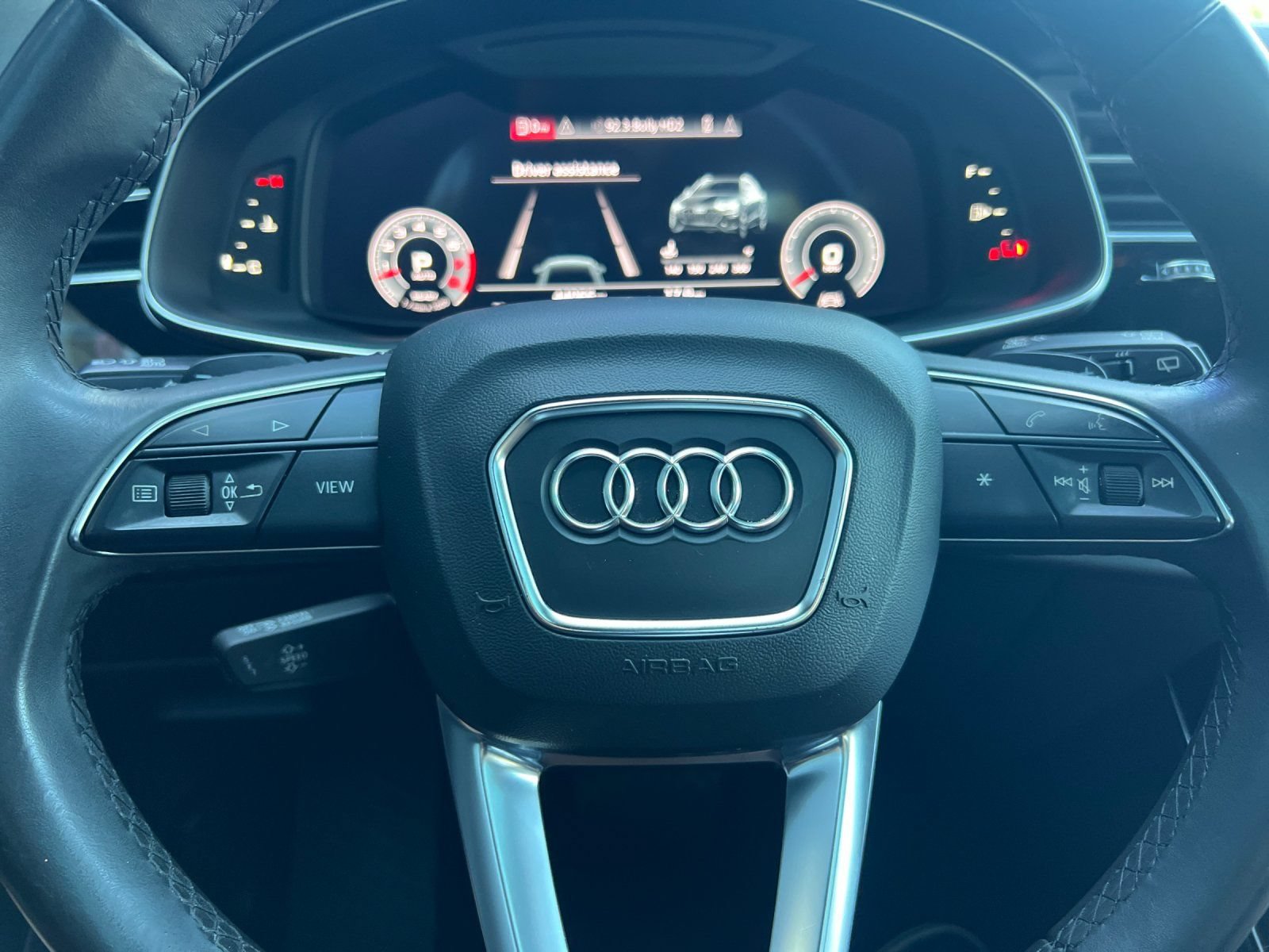 Used 2023 Audi Q8 Premium AWD/4WD image 24