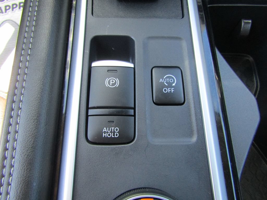 Used 2025 Nissan Pathfinder Platinum w/ Cargo Package AWD/4WD image 32