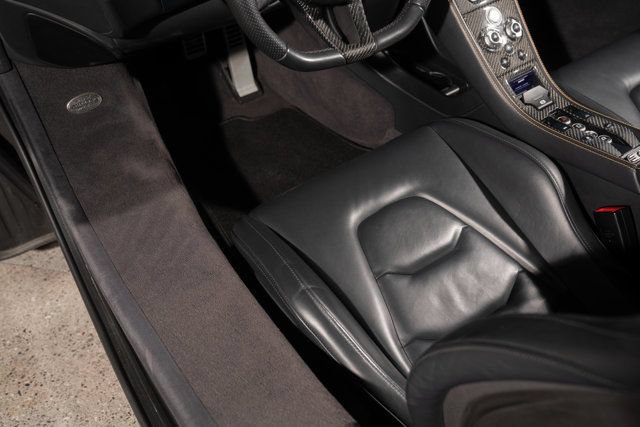 Used 2013 McLaren MP4-12C Spider RWD image 29